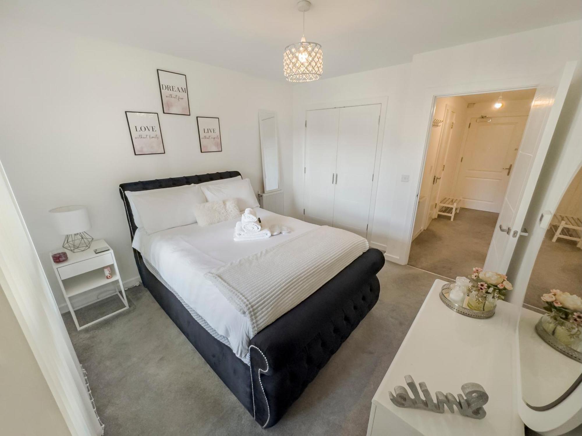 Greenwich Apartment With A River View & Balcony Near The 02 Arena & North Greenwich With Free Wifi & Fast Links Into Central Londra Esterno foto
